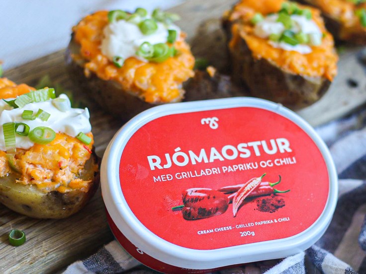 Fimmtudagur – Bakaðar kartöflur með rjómaostafyllingu