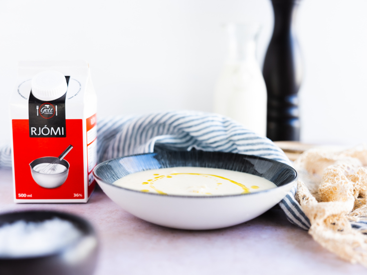 Miðvikudagur – Blómkáls- og blaðlaukssúpa