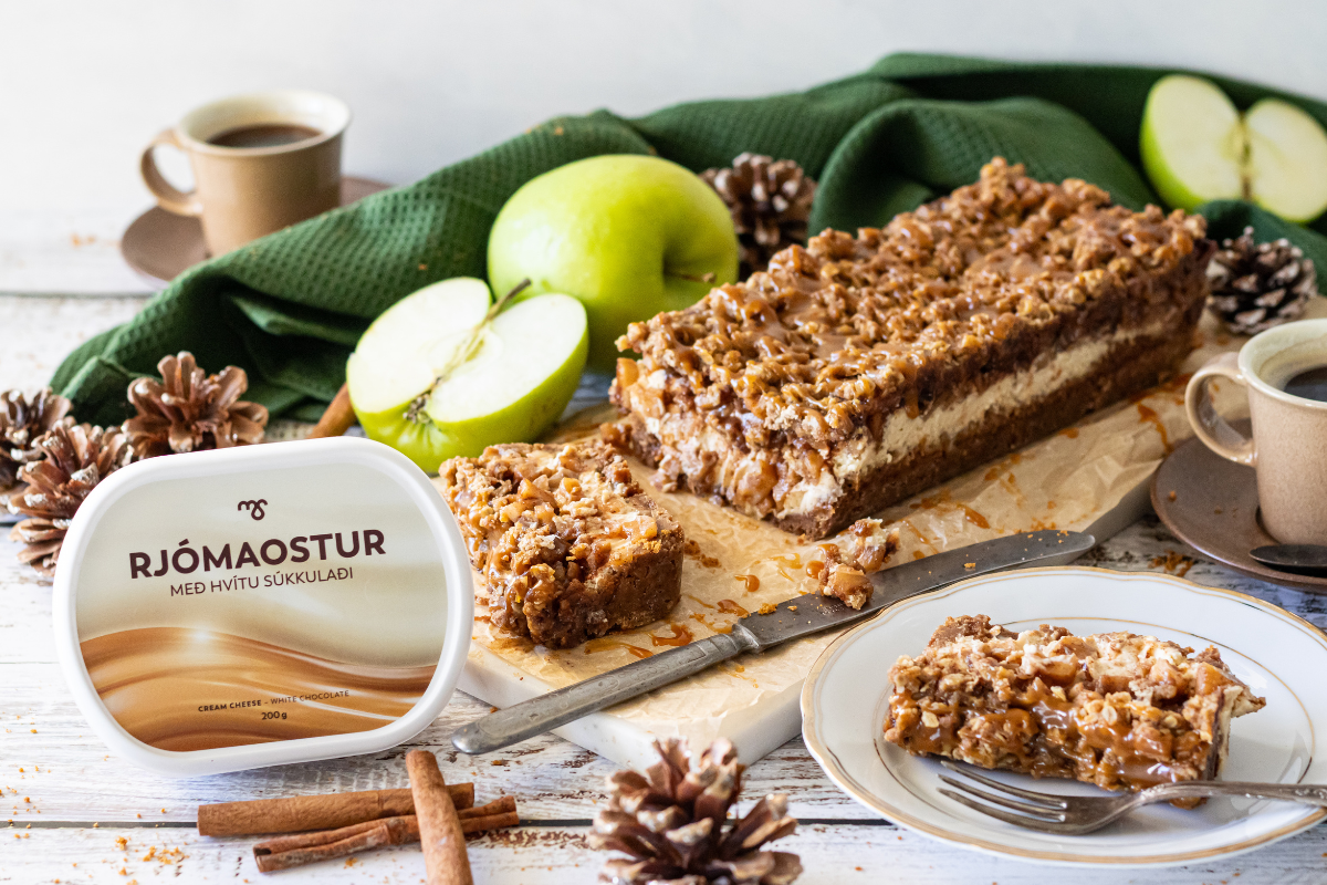 Bökuð ostakaka með eplum og karamellu