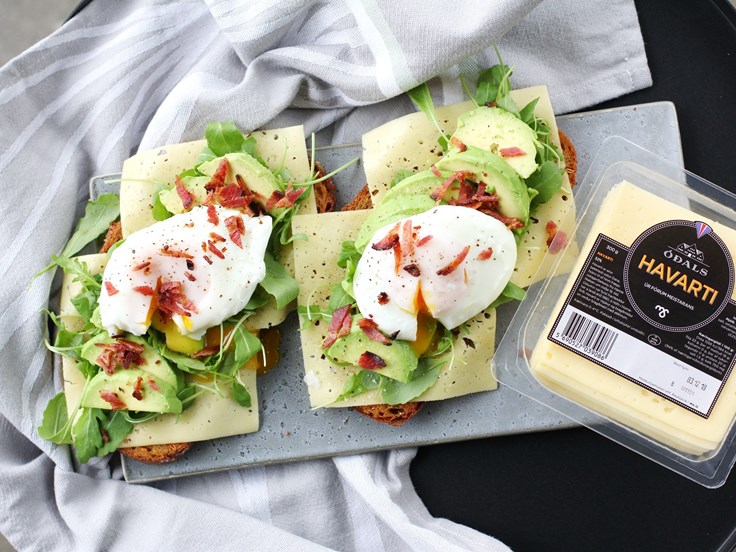 Miðvikudagur – Brauð með Óðals Hávarði, hleyptu eggi og avocado