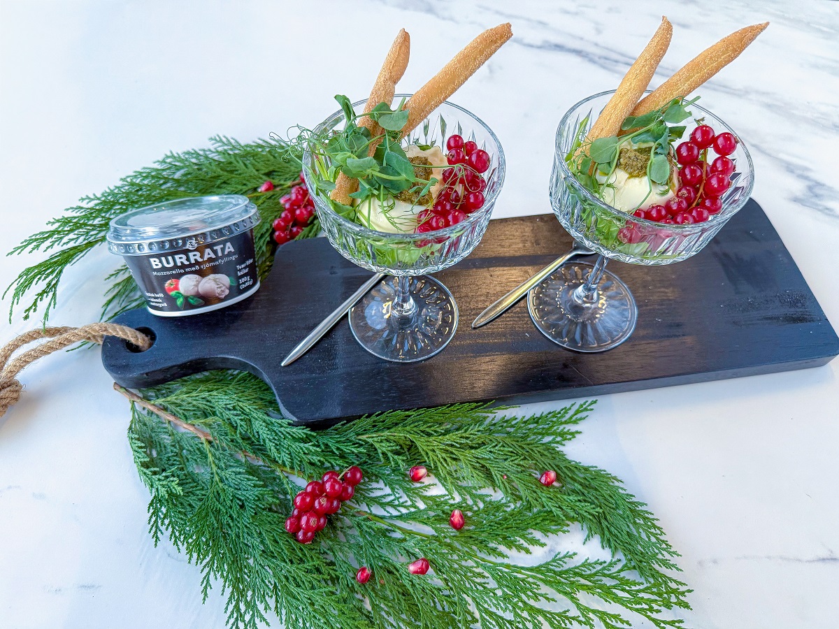 Burrata með pestó og klettasalati