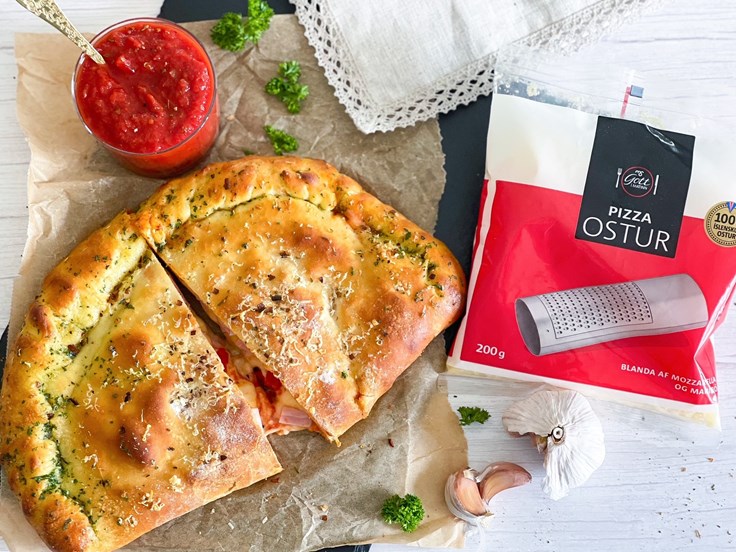 Föstudagur – Grillaður calzone með skinku og sveppum