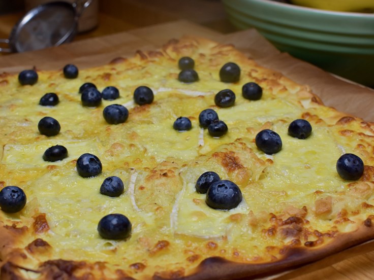 Föstudagur - Eftirréttapizza með Dalaostum og ferskum bláberjum