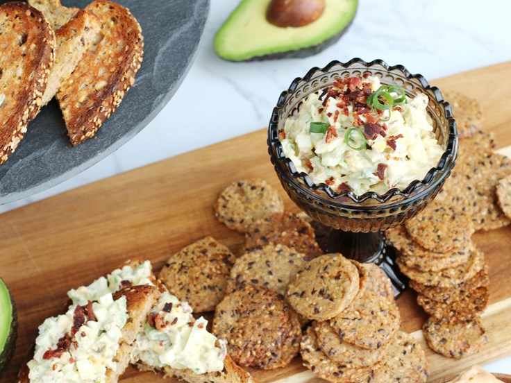 Fimmtudagur - Eggjasalat með avocado og beikoni