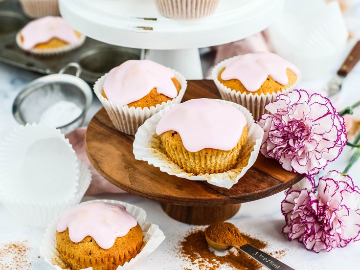 Laugardagur – Kanilmöffins með gómsætum glassúr