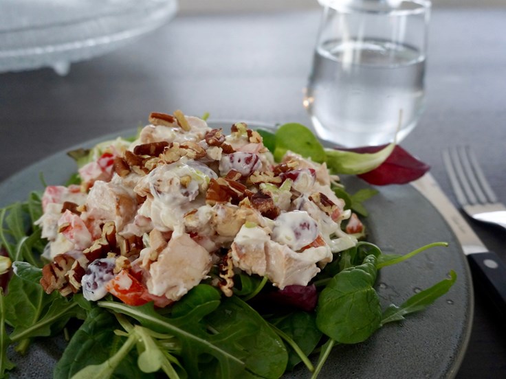 Fimmtudagur - Kjúklingasalat með grískri jógúrtdressingu