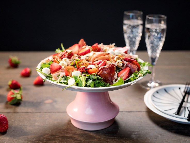 Föstudagur – Salat með hráskinku og mozzarella perlum