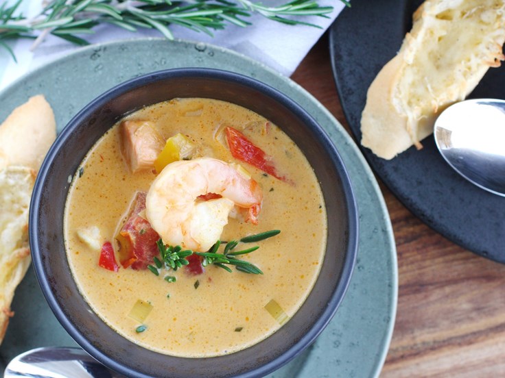 Mánudagur – Sjávarréttasúpa og hvítlauksbrauð