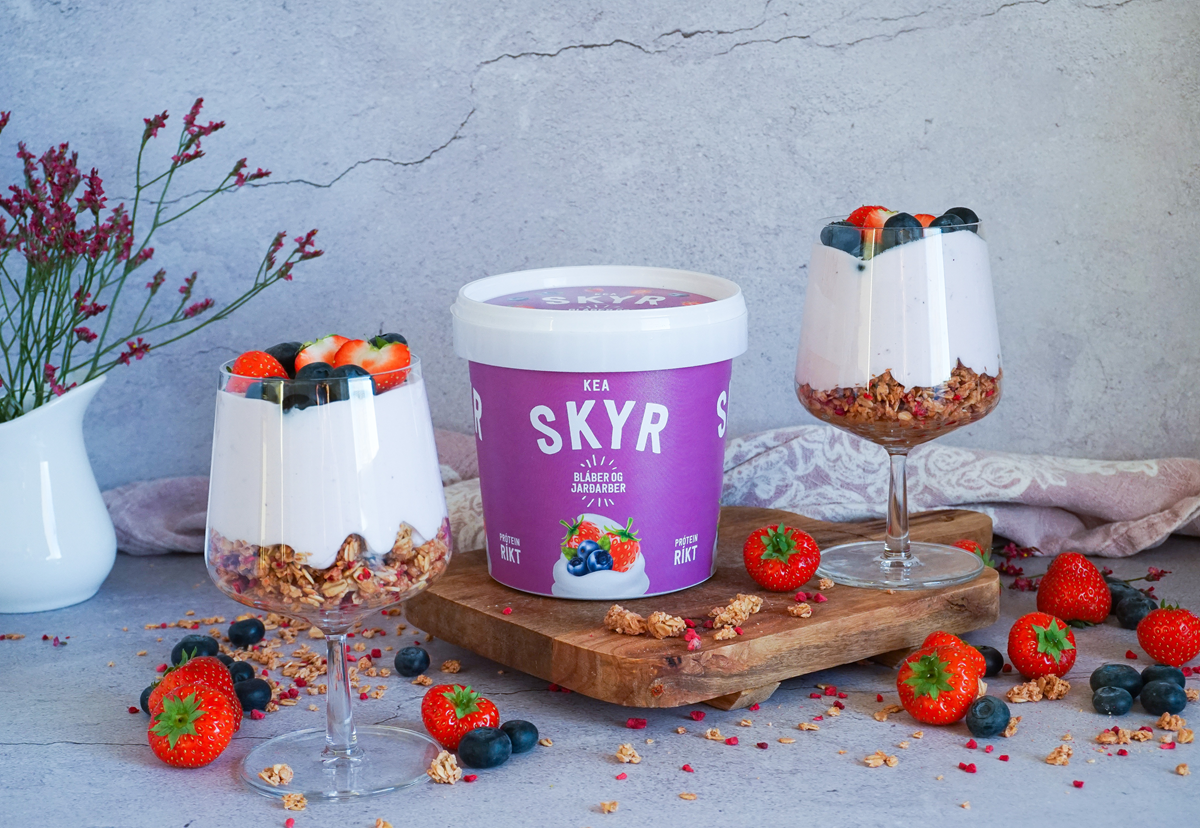 Skyrkaka með stökkum granólabotni